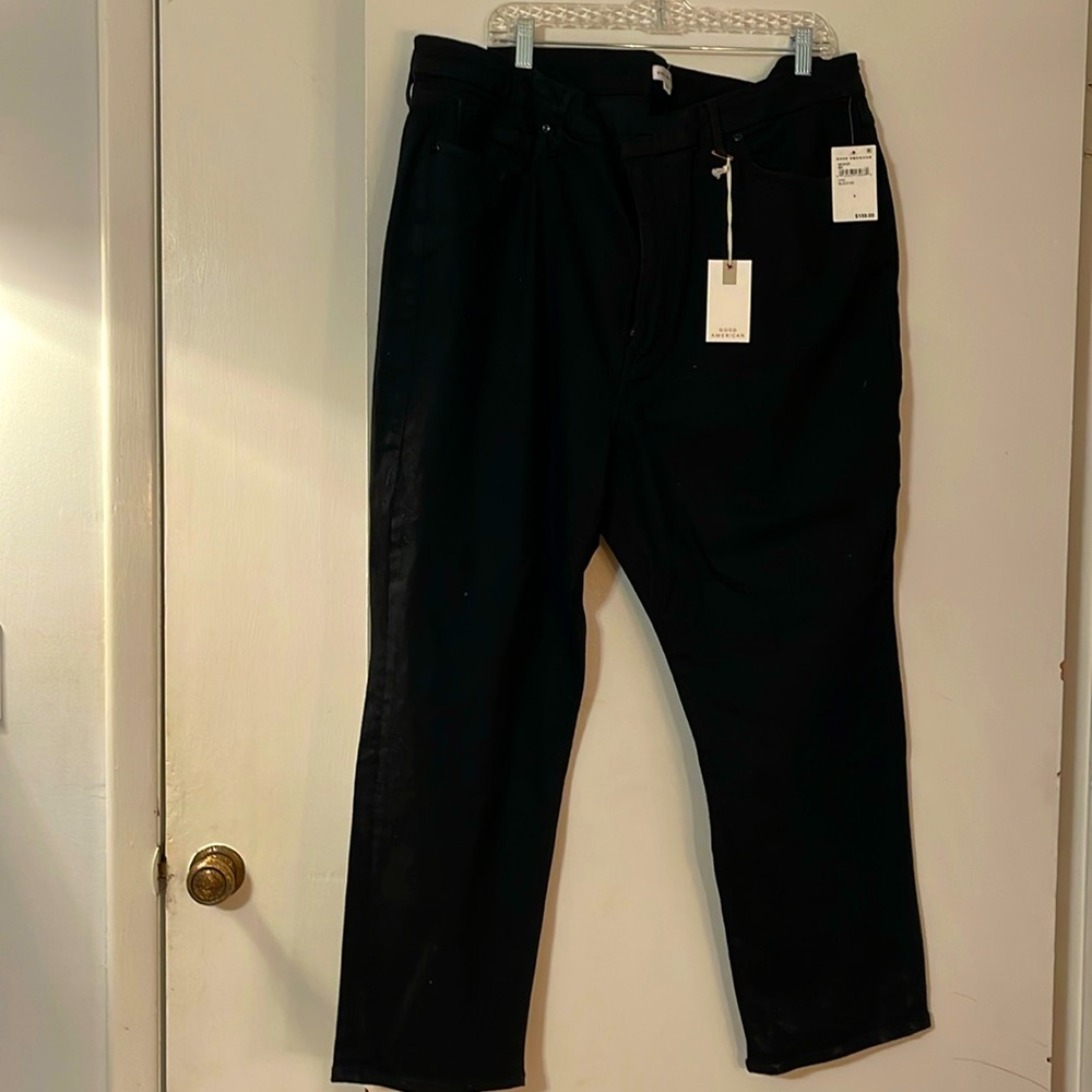 Good American black jeans with tags and       size 28-32 plus size jeans